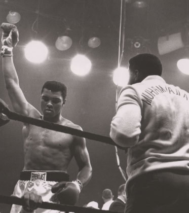 Ali Riseling Rist A Controversial Encore - Muhammad Ali Center