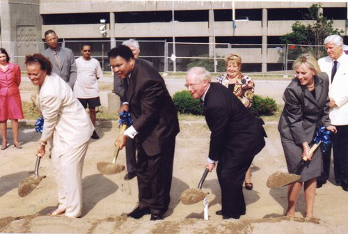 Muhammad Ali and Lonnie Ali at groundbreaking ceremony